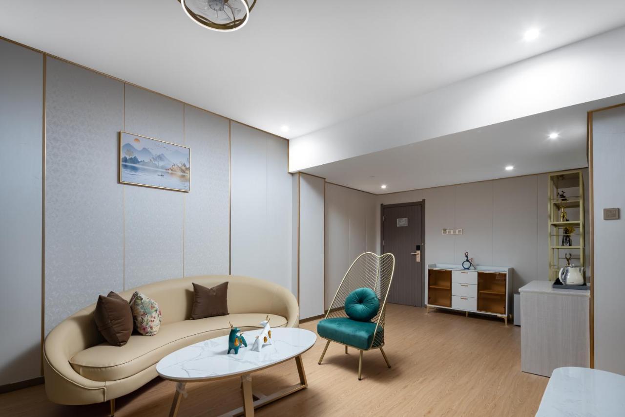 Wenhao Seaview Hotel Sanya Esterno foto