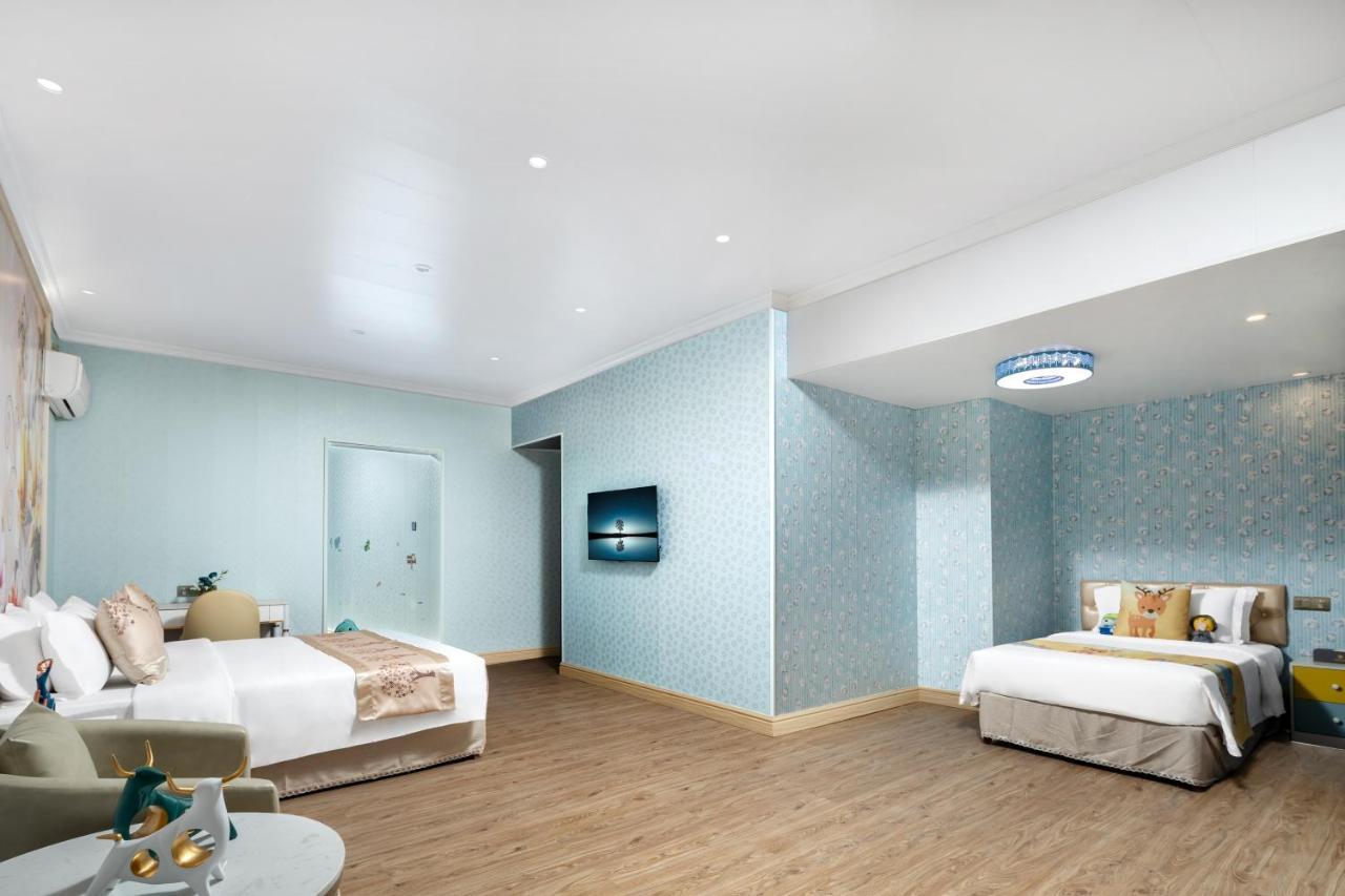 Wenhao Seaview Hotel Sanya Esterno foto