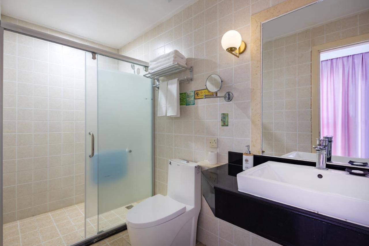 Wenhao Seaview Hotel Sanya Esterno foto
