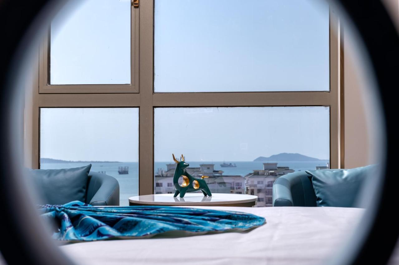 Wenhao Seaview Hotel Sanya Esterno foto