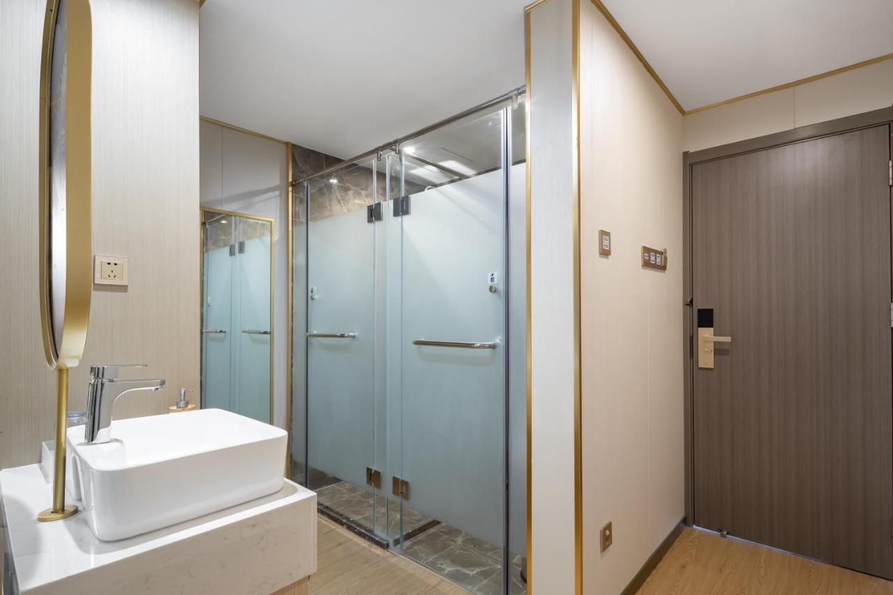 Wenhao Seaview Hotel Sanya Esterno foto